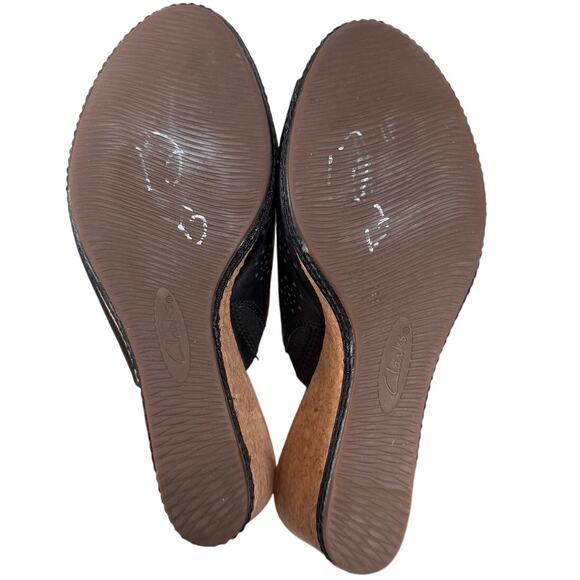 Clarks Helio Corridor 3" Wedge Sandals Black Leather SlipOn Open Toe Laser Cut-9 - Picture 4 of 7